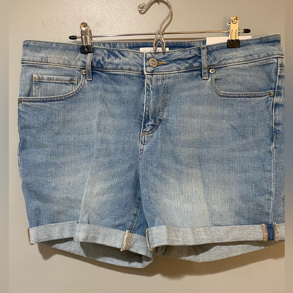 Loft Plus Roll Hem Jean Shorts Size 14